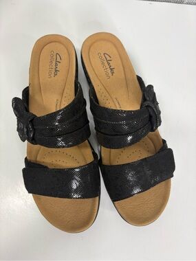 Clark’s black comfort backless sandals worn once size 10